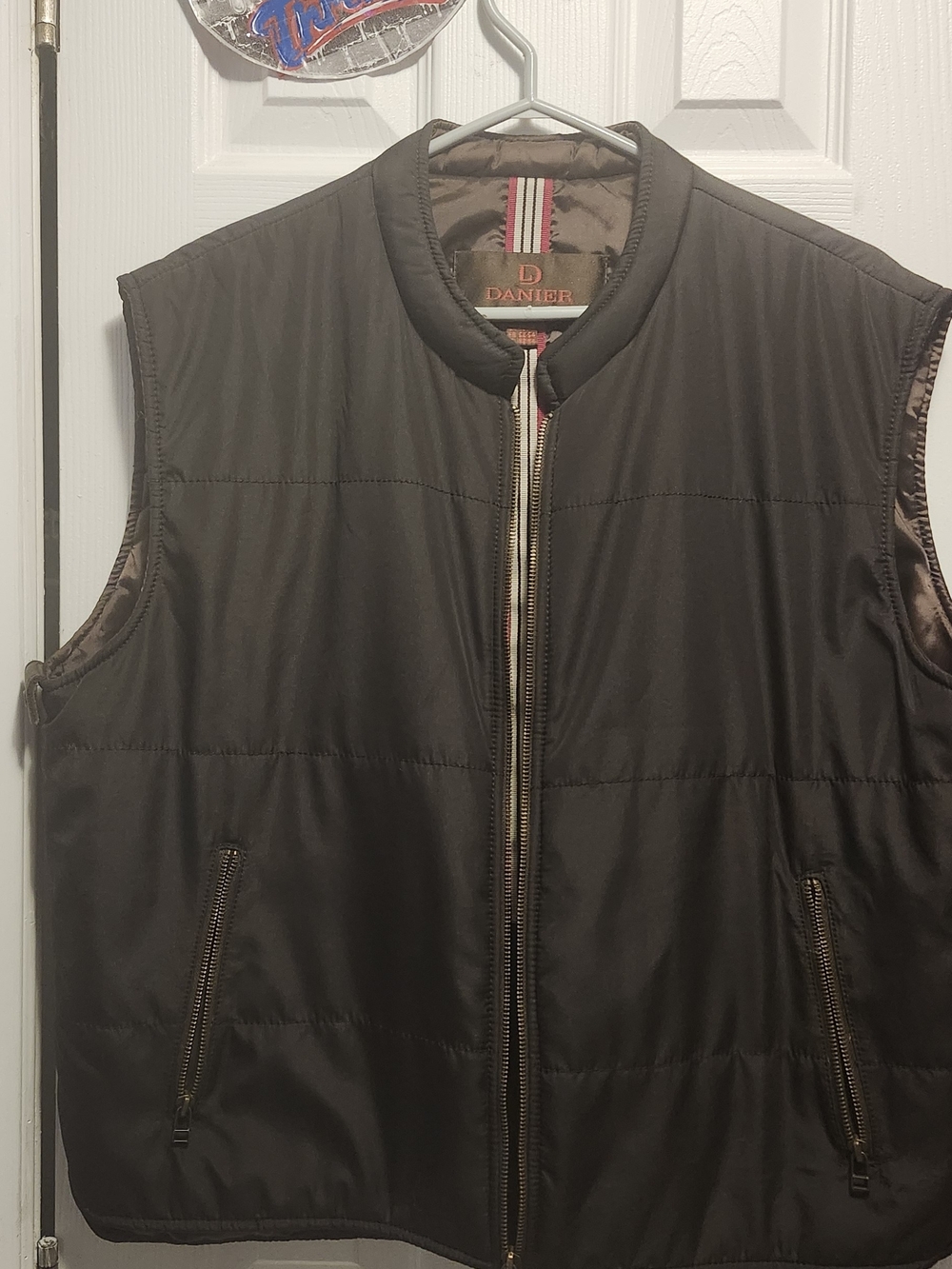 **Danier Men's Dark Brown/Black Quilted Vest – L – NWOT**